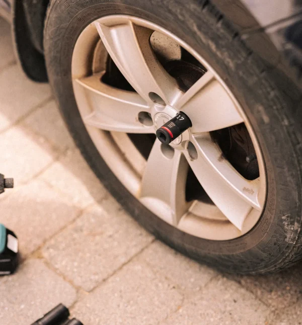 Ekstra utsnitt av Wheel Impaktor C Set 1 Pipenøkkelsett 1/2" 3stk M17-21 (produktet) i brukssituasjon