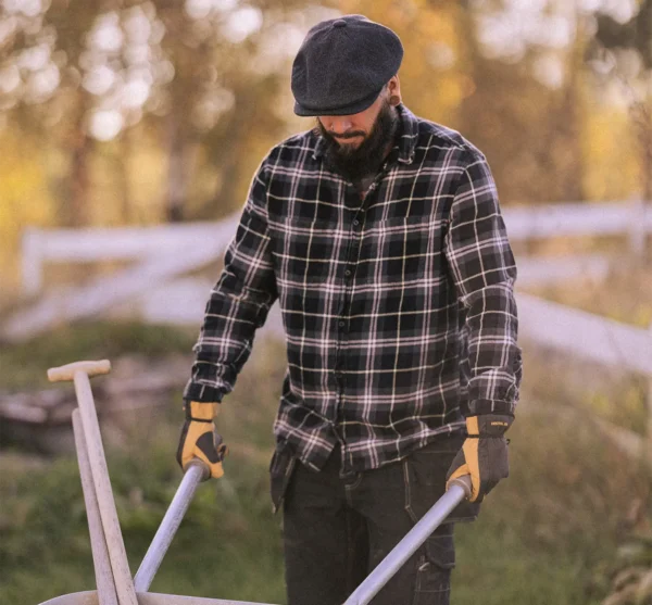 Ekstra utsnitt av Terra Utility Arbeidshansker (produktet) i brukssituasjon