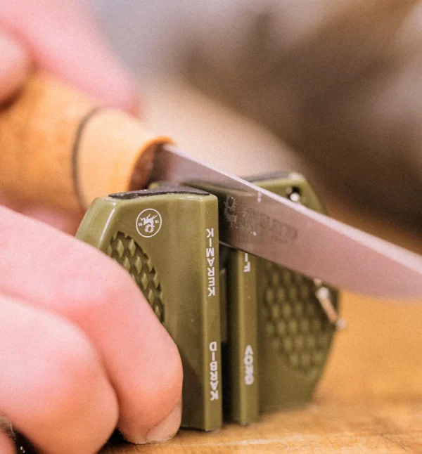 Ekstra utsnitt av Knivsliper (produktet) i brukssituasjon