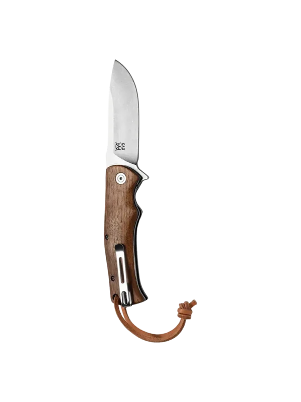 Ekstra utsnitt av Tinden Foldekniv 9cm (produktet) i brukssituasjon